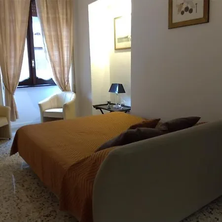 Flat Six Apartment
