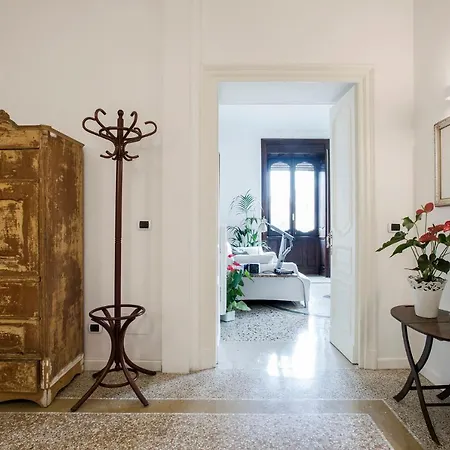Flat Six Apartamento Roma